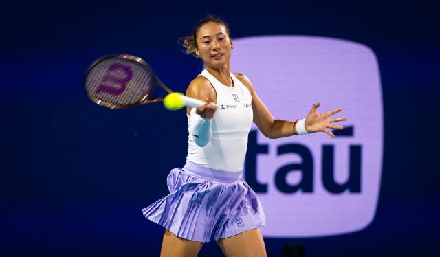 英雄联盟直播-郑钦文还是没能翻越萨巴伦卡这座山 但已看到曙光