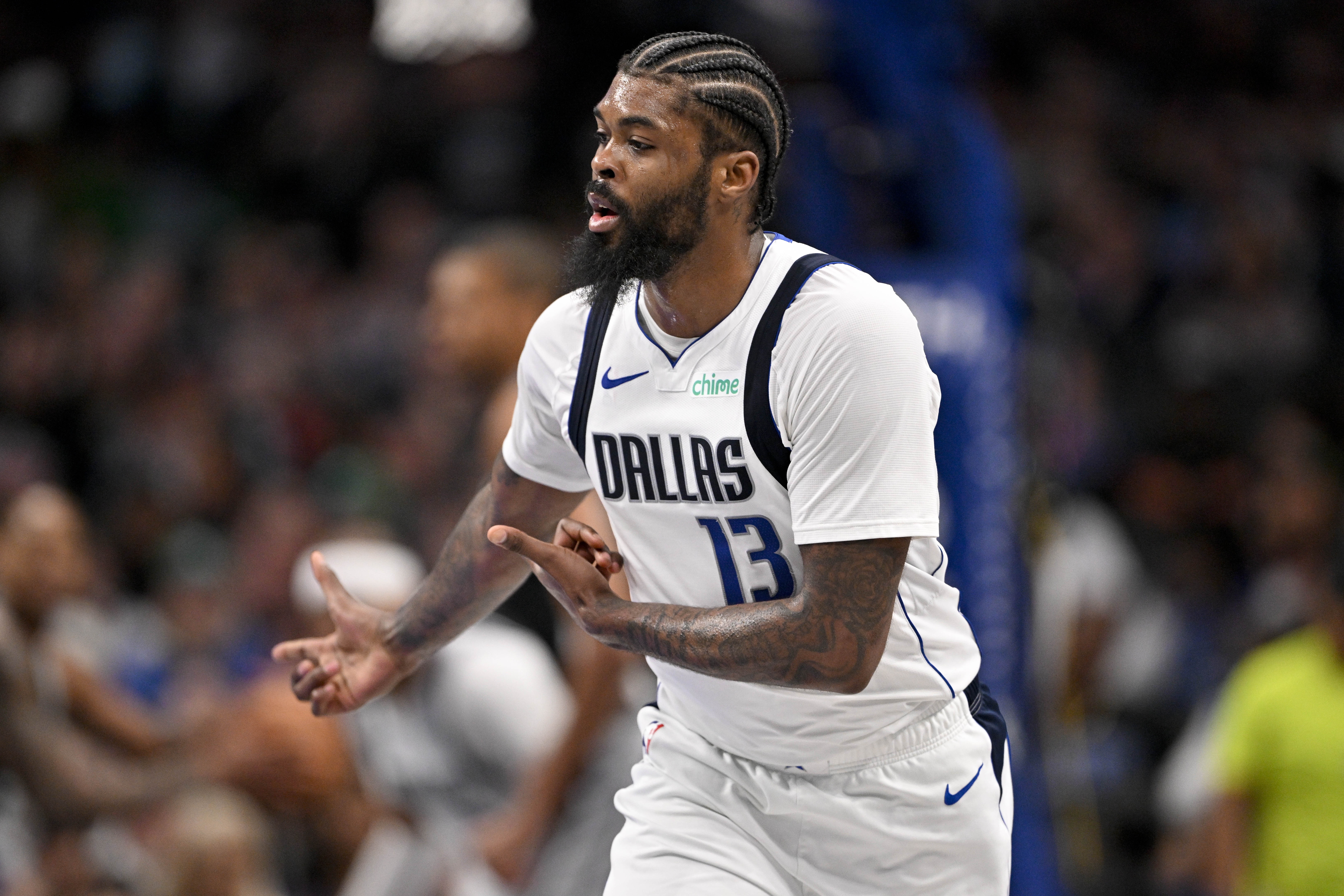 电竞比分-获胜功臣！马绍尔首发32分钟 12中8&amp;8罚全中砍下25分5板7助