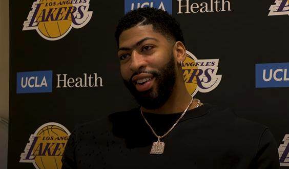 英雄联盟直播-浓眉哥以身作则带队重拾防守 湖人均衡到令人窒息