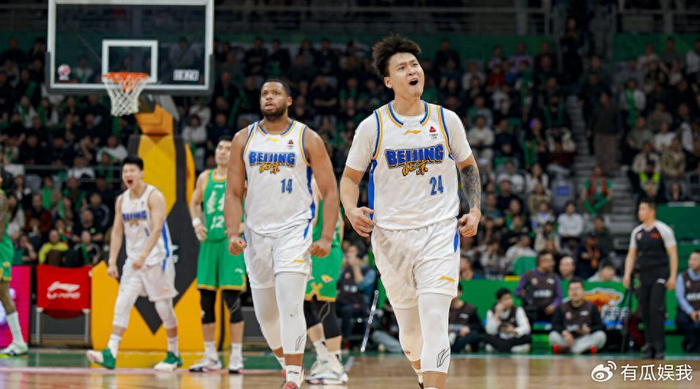 狂飙9记三分轰60分6助！男篮双后卫杀红眼：赵睿砍34分斩杀辽篮|辽宁队|北京队|赵继伟|三分球|北京首钢_新浪体育_新浪新闻